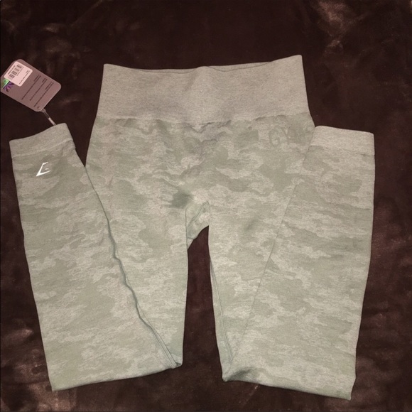 Gymshark Camo Leggings - Picture 2 of 6